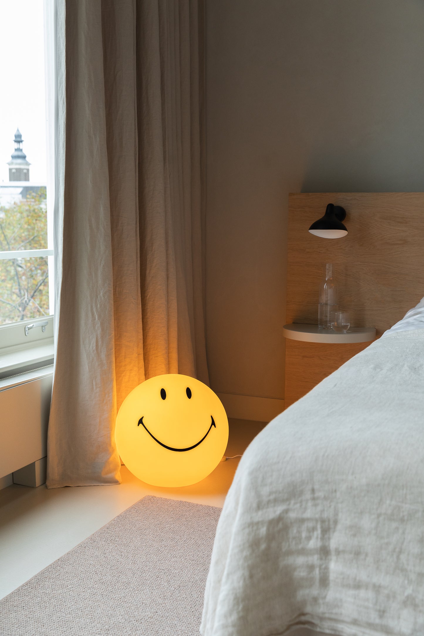 Mr Maria Smiley High Light
