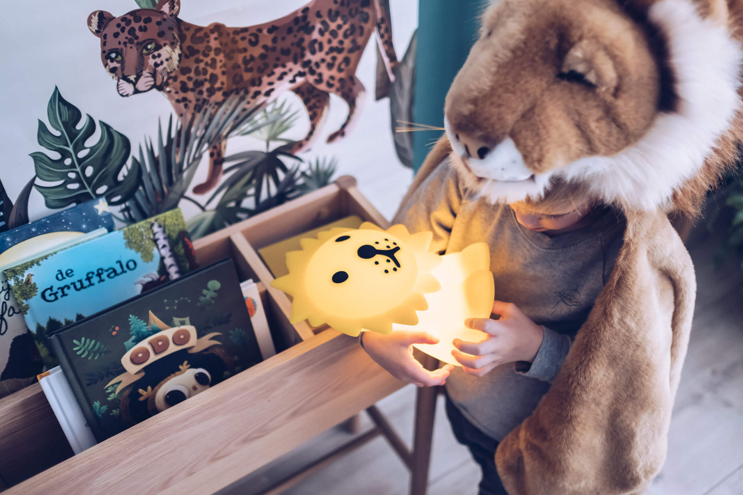 Mr Maria Lion Lights